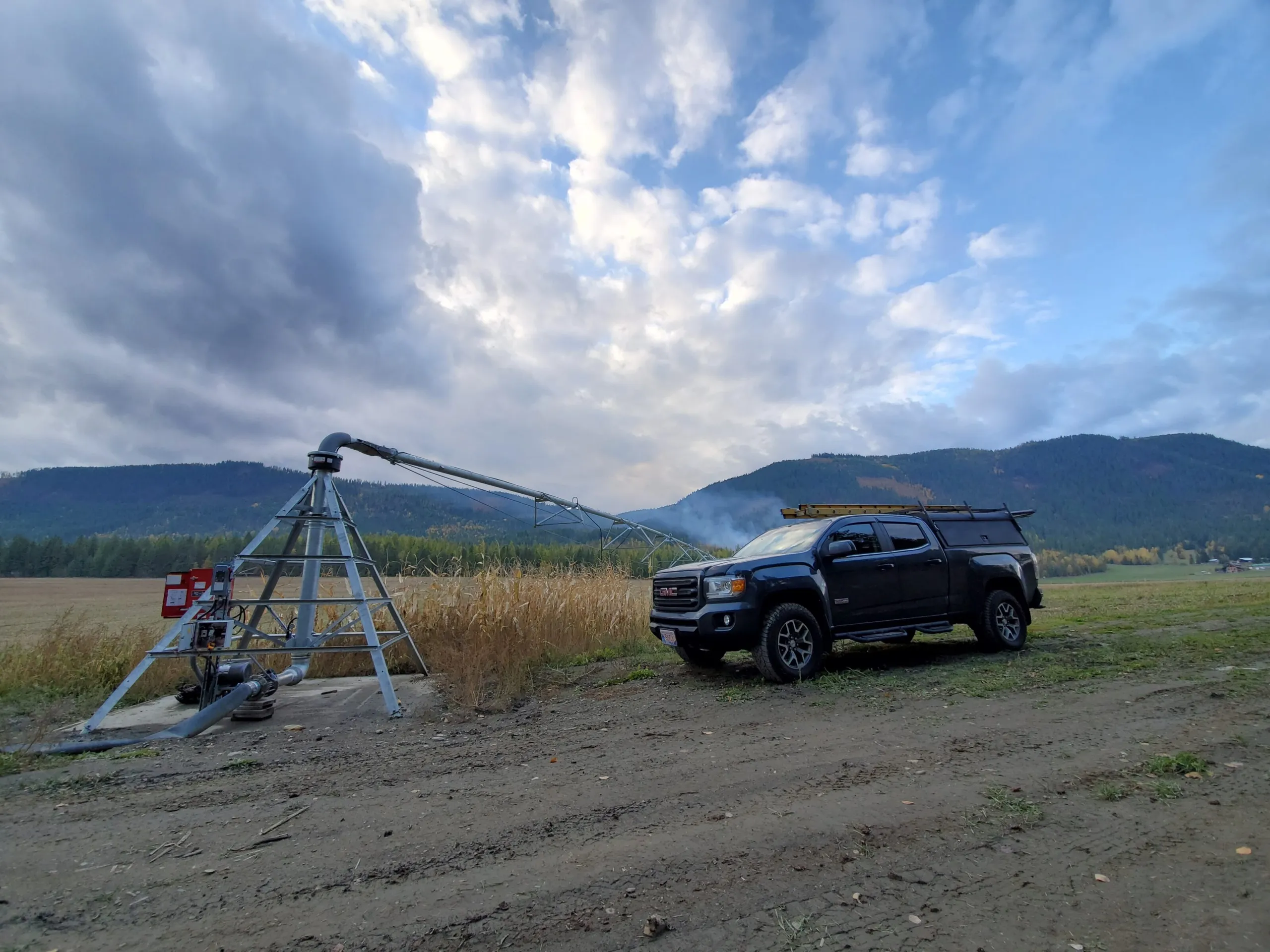 Pump and control panel wiring at a center pivot irrigation point